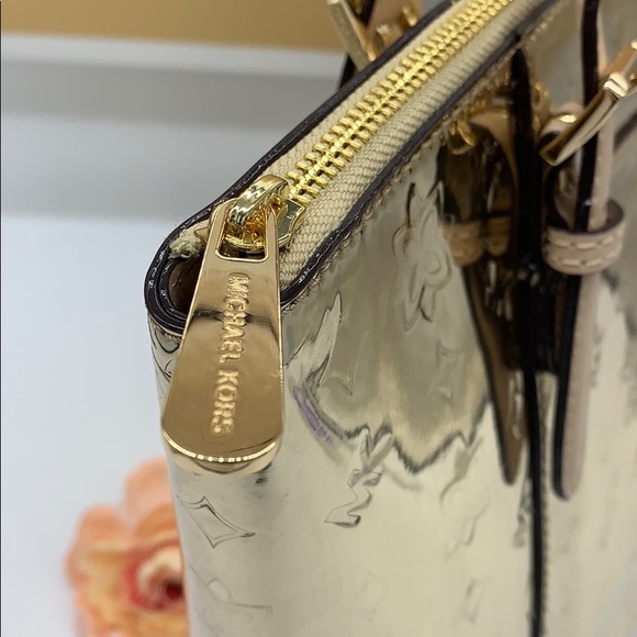 MICHAEL KORS CIARA LG TZ TOTE PALE GOLD 35H9GC6T3Z - Picture 13 of 16